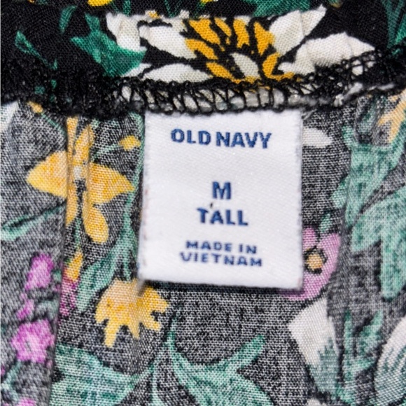 5/$25 Old Navy Women’s Medium Floral Print Spaghetti Strap Romper Cottagecore - Picture 2 of 9